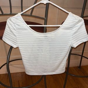 H&M short sleeve white top